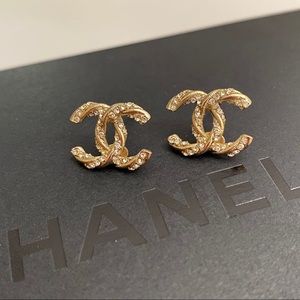 Earrings Chanel style